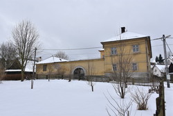 Prodej historickho statku na nvsi v Krsnm n. Svratkou, 1825 m2, dvr, zahrady, pvodn stav