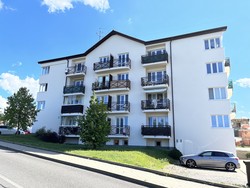Prodej pěkného bytu 2+kk v DV, 50 m2 (vč. sklepa a balkónu), skvělá lokalita Kociánka, Brno Sadová