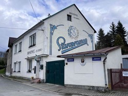 Prodej restaurace se zahrádkou, vlastním bydlením a zahradou, Brněnská ul. Nové Město na Moravě