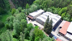 Prodej výrobního/skladovacího areálu (budovy, pozemky), 6000 m2, příjezd TIR, Skryje - Brno venkov